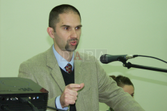 dr. sc. Marko Medved: Historiografi o odnosu Svete Stolice prema fašizmu i nacizmu: ideološko ili metodološko pitanje? (9.12.2009.)